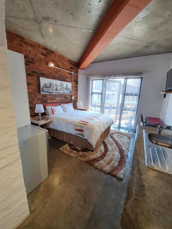Kaleaba House In Vibey Maboneng Precint Apartment Йоханесбург Екстериор снимка